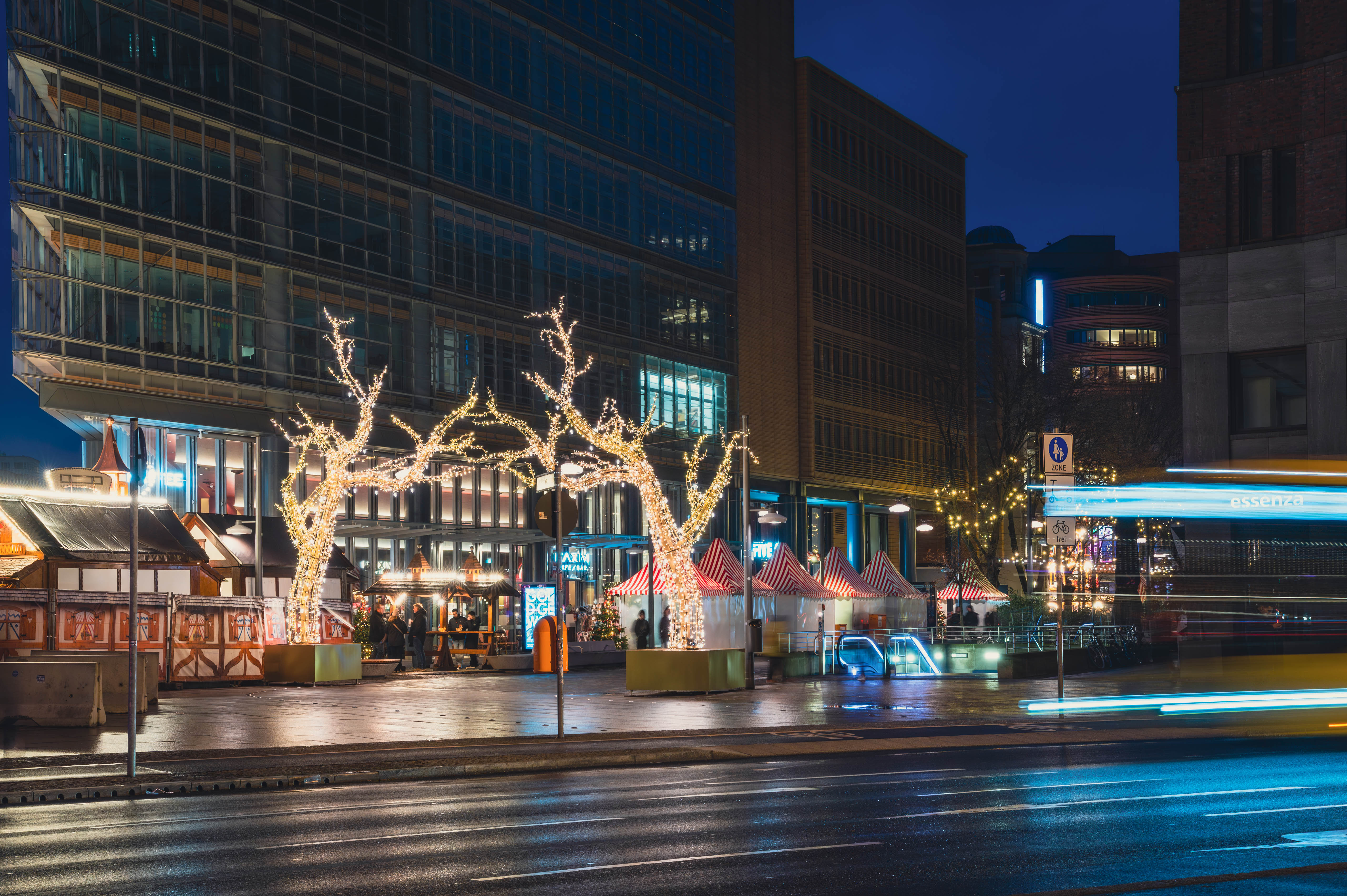 Professionelle Weihnachtsbeleuchtung Potsdamer Platz
